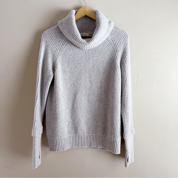 Market & Spruce Cotton Turtleneck Knit Sweater with thumbholes in Light Grey, S - Picture 2 of 12